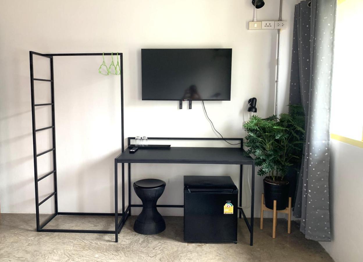 Sleep Sheep Phuket Hostel Sha Экстерьер фото